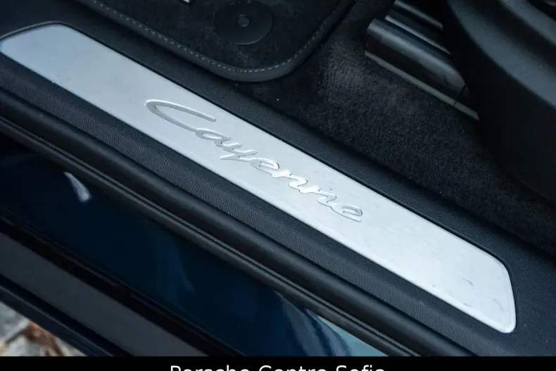 Porsche Cayenne din 2023 cu 10.461 km - oferta POR126249 - foto 28