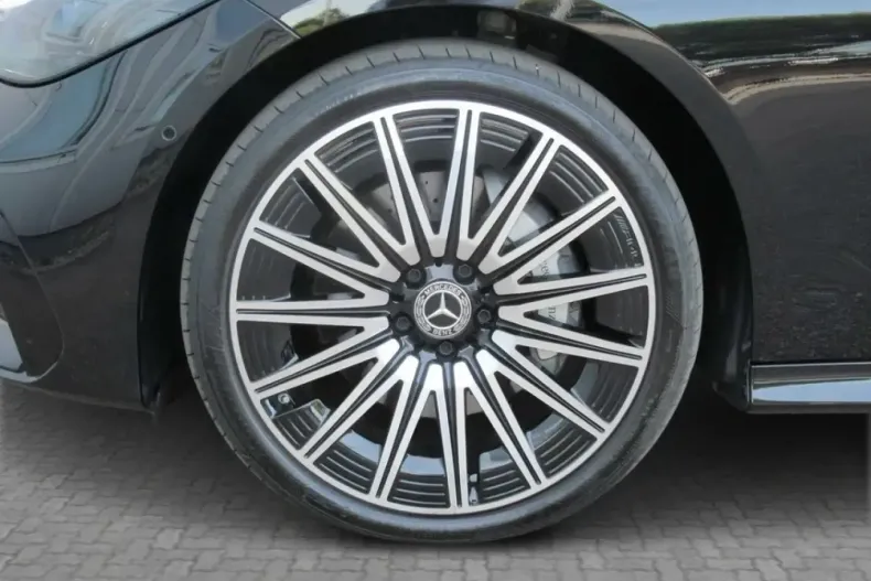 Mercedes-Benz CLE 300 din 2023 cu 5.000 km - oferta MER126253 - foto 6