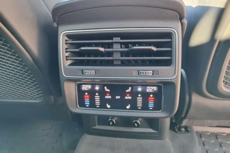 Audi Q8 din 2022 cu 20.411 km - oferta AUD126258 - foto 14