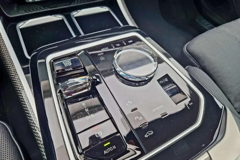 BMW 740 din 2023 cu 51.200 km - oferta BMW126264 - foto 14