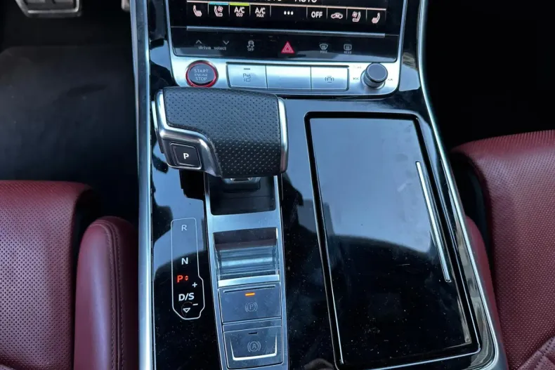 Audi SQ8 din 2022 cu 53.900 km - oferta AUD126269 - foto 15