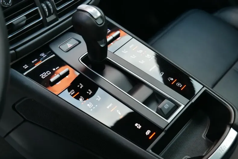 Porsche Macan din 2023 cu 24.000 km - oferta POR126270 - foto 17