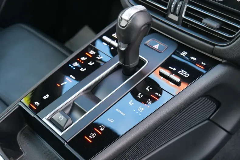 Porsche Macan din 2023 cu 24.000 km - oferta POR126270 - foto 28