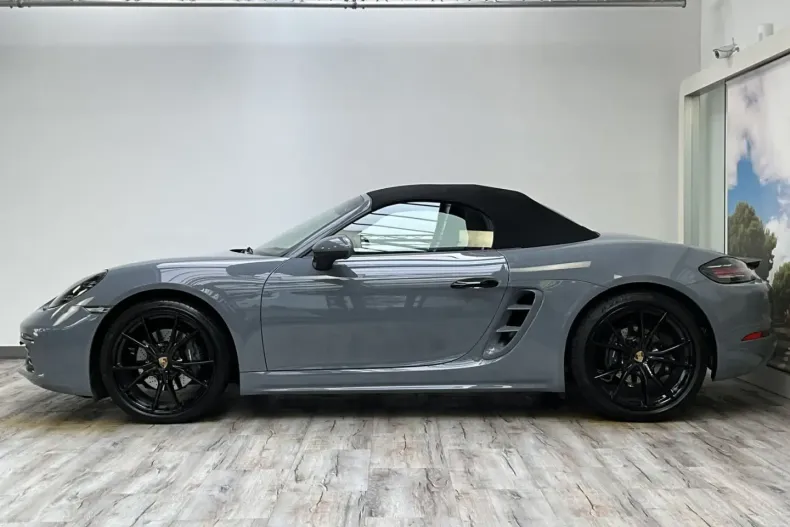 Porsche Boxster din 2024 cu 6.150 km - oferta POR126271 - foto 9