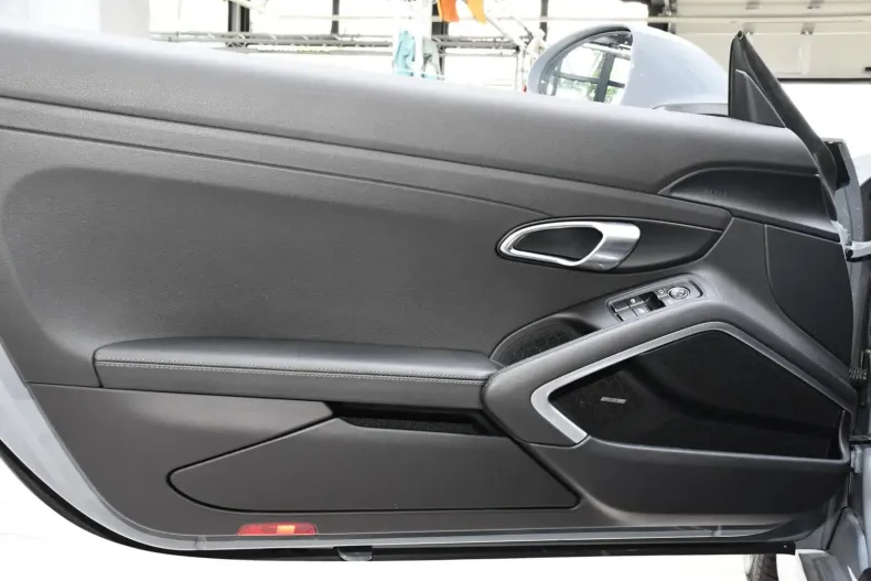 Porsche Boxster din 2024 cu 6.150 km - oferta POR126271 - foto 19