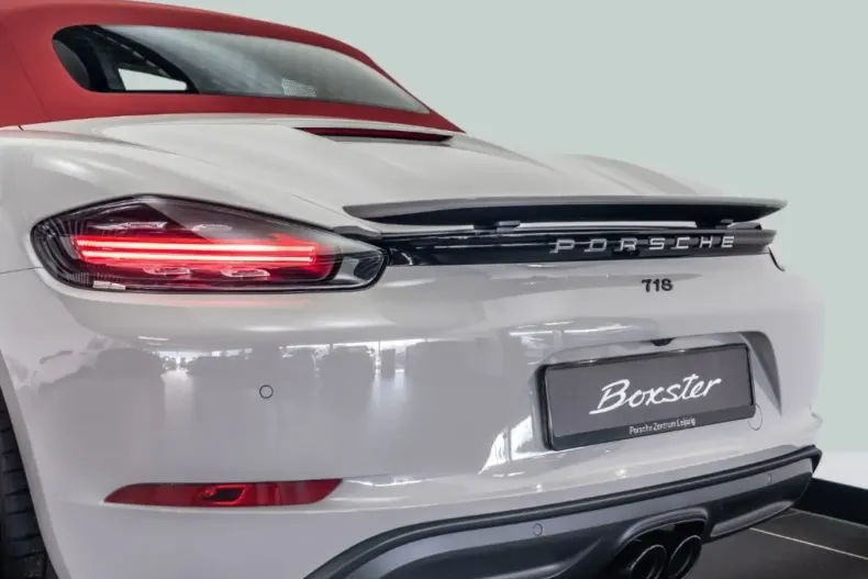 Porsche Boxster din 2024 cu 7.900 km - oferta POR126273 - foto 4