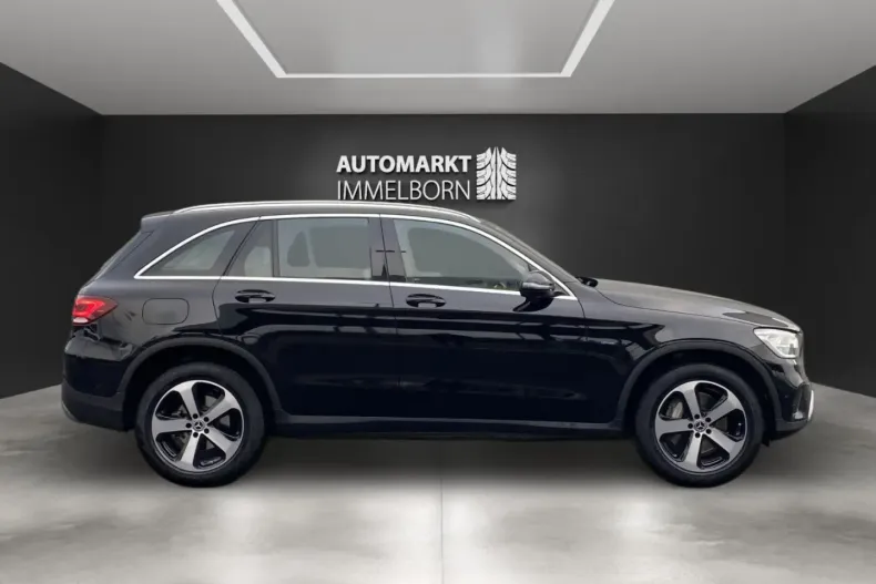 Mercedes-Benz GLC 300 din 2021 cu 19.030 km - oferta MER126274 - foto 7