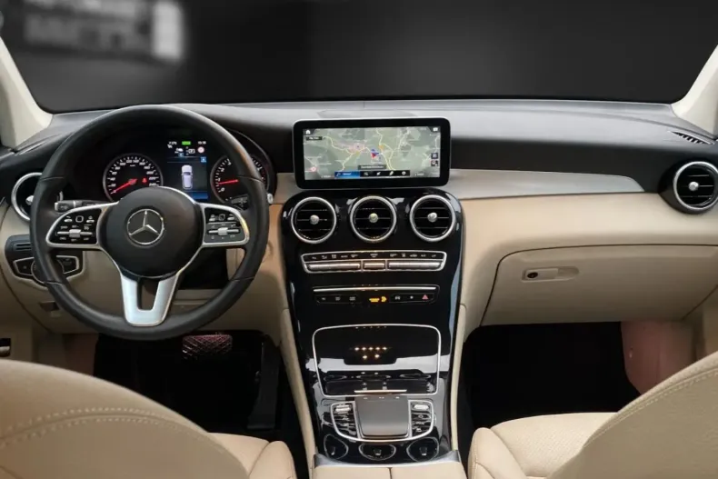 Mercedes-Benz GLC 300 din 2021 cu 19.030 km - oferta MER126274 - foto 8