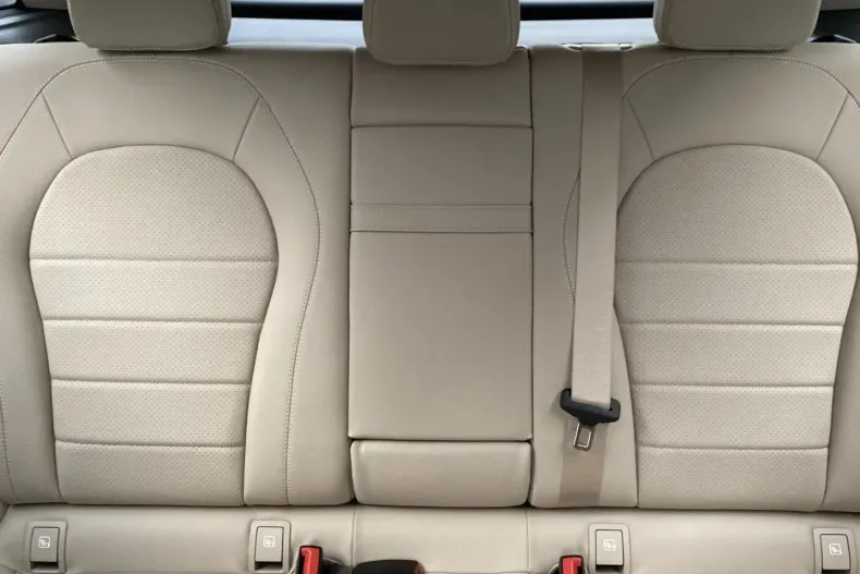 Mercedes-Benz GLC 300 din 2021 cu 19.030 km - oferta MER126274 - foto 13