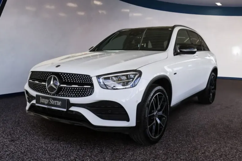 Mercedes-Benz GLC 300 din 2020 cu 59.987 km - oferta MER126275 - foto 1
