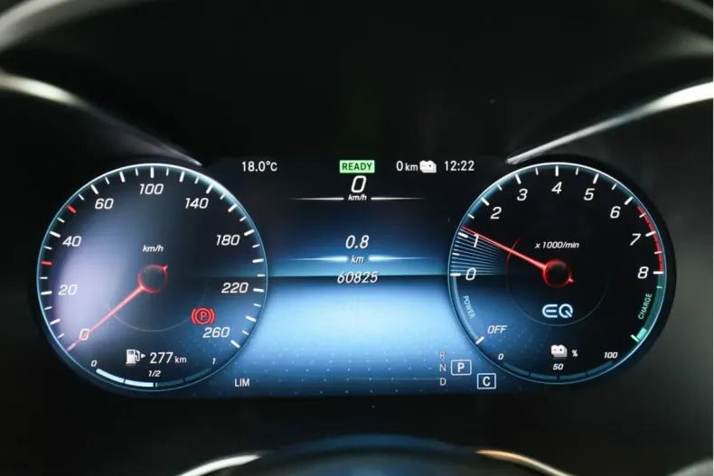 Mercedes-Benz GLC 300 din 2020 cu 59.987 km - oferta MER126275 - foto 15