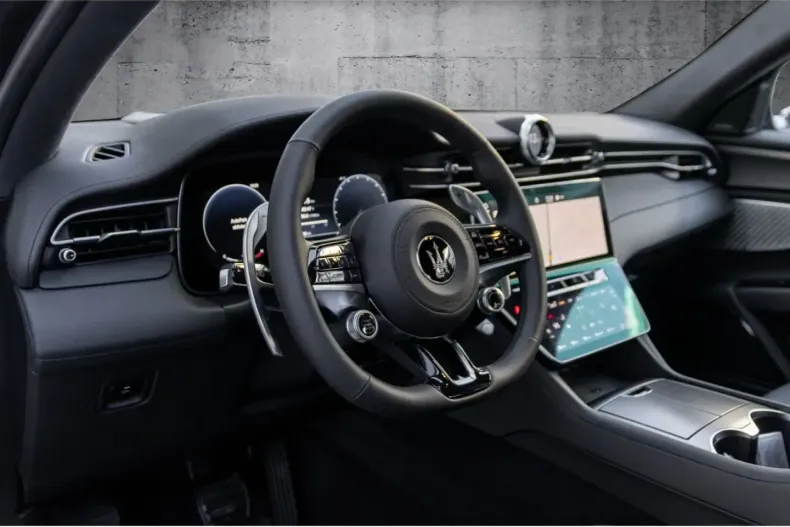 Maserati Grecale din 2023 cu 15.363 km - oferta MAS126277 - foto 8