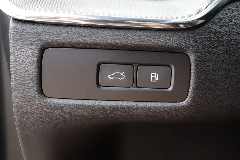 Volvo XC60 din 2023 cu 5.980 km - oferta VOL126279 - foto 10