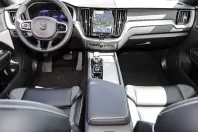 Volvo XC60 din 2023 cu 10.545 km - oferta VOL126280 - foto 5