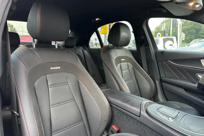 Mercedes-Benz E 53 AMG din 2021 cu 48.300 km - oferta MER126281 - foto 14