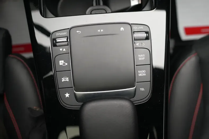 Mercedes-Benz CLA 220 din 2022 cu 51.980 km - oferta MER126283 - foto 21