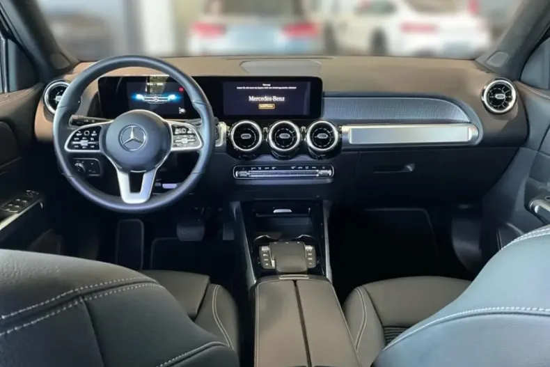 Mercedes-Benz GLB 220 din 2022 cu 47.000 km - oferta MER126284 - foto 10