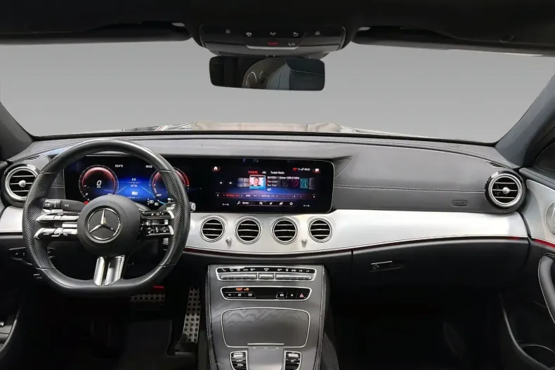 Mercedes-Benz E 300 din 2021 cu 28.950 km - oferta MER126286 - foto 7