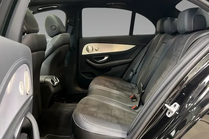 Mercedes-Benz E 300 din 2021 cu 28.950 km - oferta MER126286 - foto 10