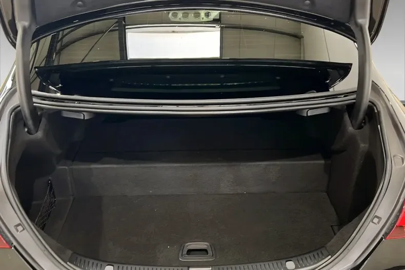 Mercedes-Benz E 300 din 2021 cu 28.950 km - oferta MER126286 - foto 14