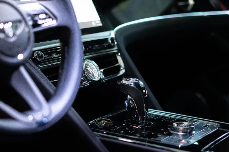 Bentley Flying Spur din 2022 cu 8.350 km - oferta BEN126289 - foto 7