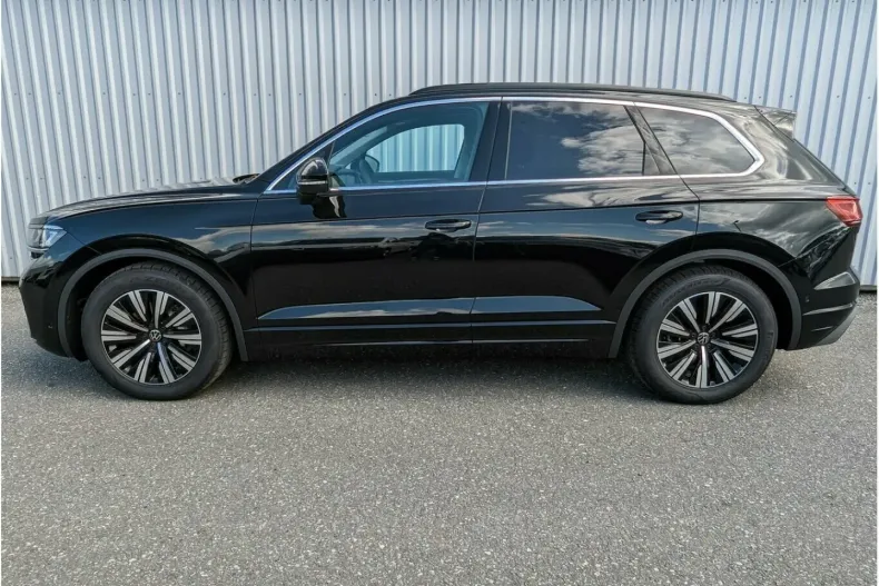 Volkswagen Touareg din 2024 cu 20 km - oferta VOL126296 - foto 2