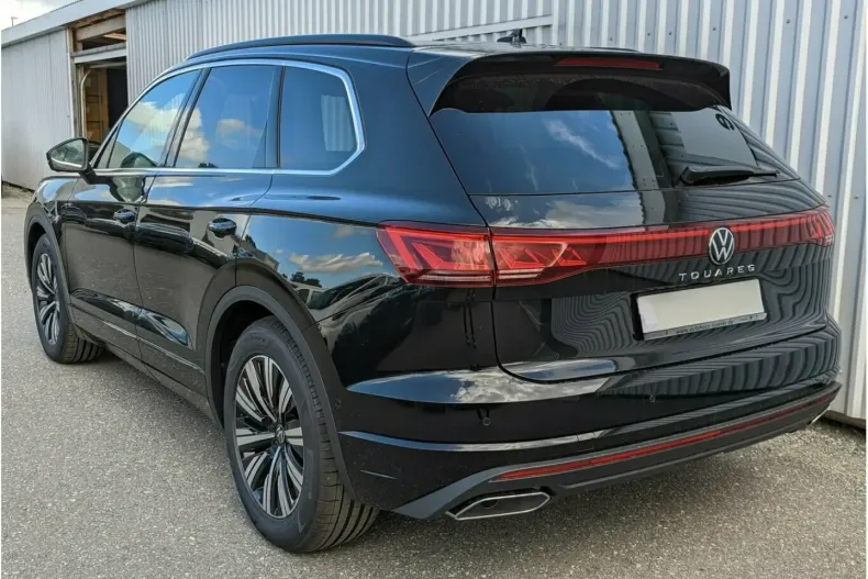 Volkswagen Touareg din 2024 cu 20 km - oferta VOL126296 - foto 3