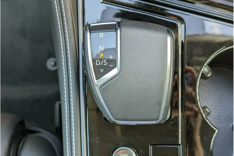 Volkswagen Touareg din 2024 cu 20 km - oferta VOL126296 - foto 9