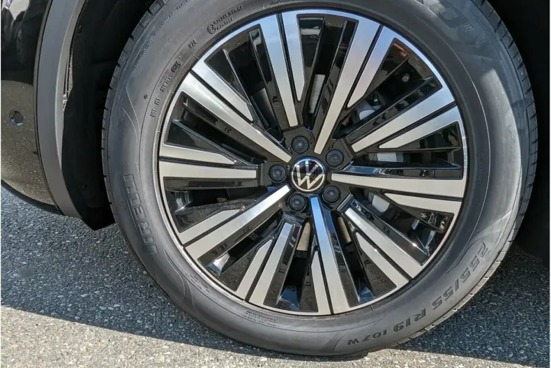 Volkswagen Touareg din 2024 cu 20 km - oferta VOL126296 - foto 11