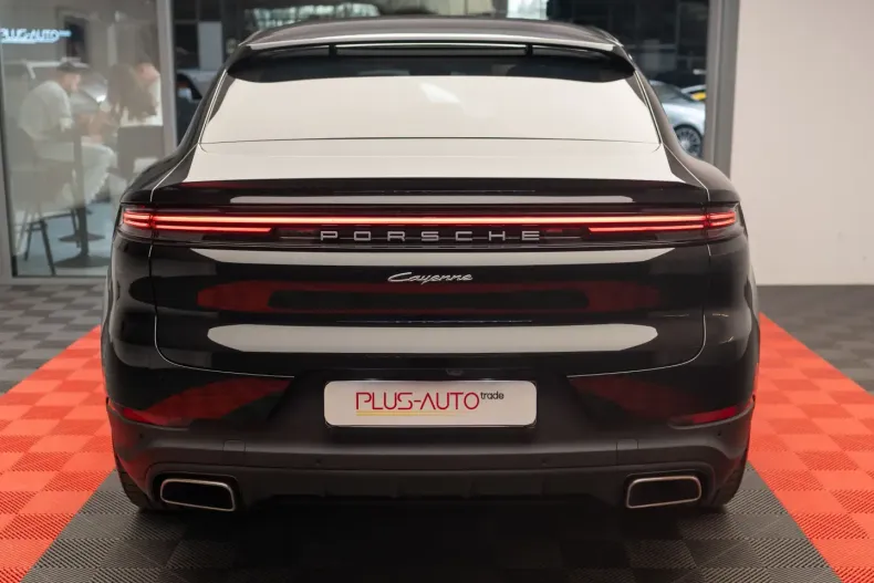 Porsche Cayenne din 2023 cu 12.500 km - oferta POR126303 - foto 31