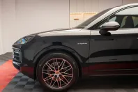 Porsche Cayenne din 2023 cu 12.500 km - oferta POR126303 - foto 36