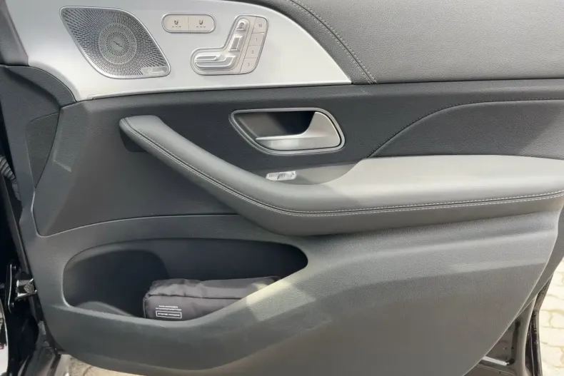 Mercedes-Benz GLE 350 din 2023 cu 18.100 km - oferta MER126305 - foto 16