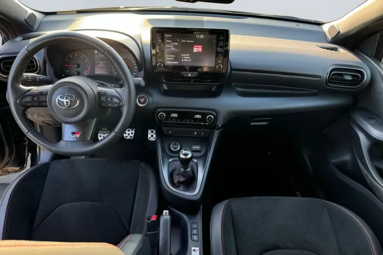 Toyota Yaris din 2023 cu 17.060 km - oferta TOY126307 - foto 11