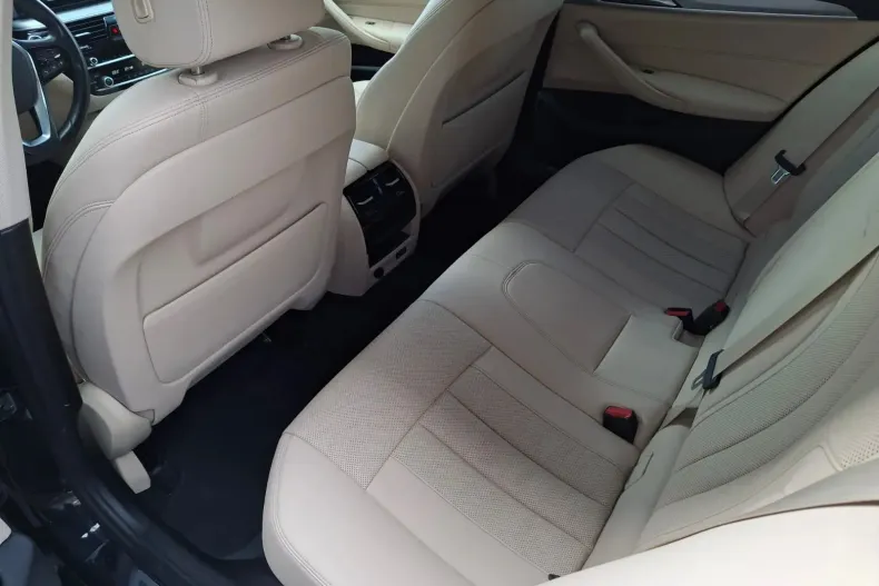 BMW Seria 5 din 2022 cu 127.186 km - oferta BMW126321 - foto 15