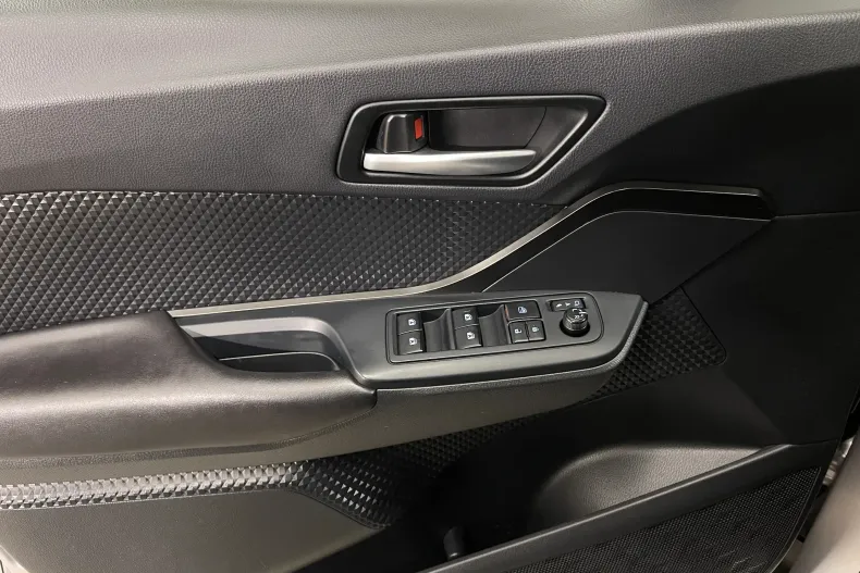 Toyota C-HR din 2019 cu 100.421 km - oferta TOY126339 - foto 20