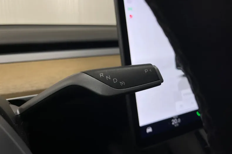 Tesla Model Y din 2022 cu 72.374 km - oferta TES126341 - foto 37