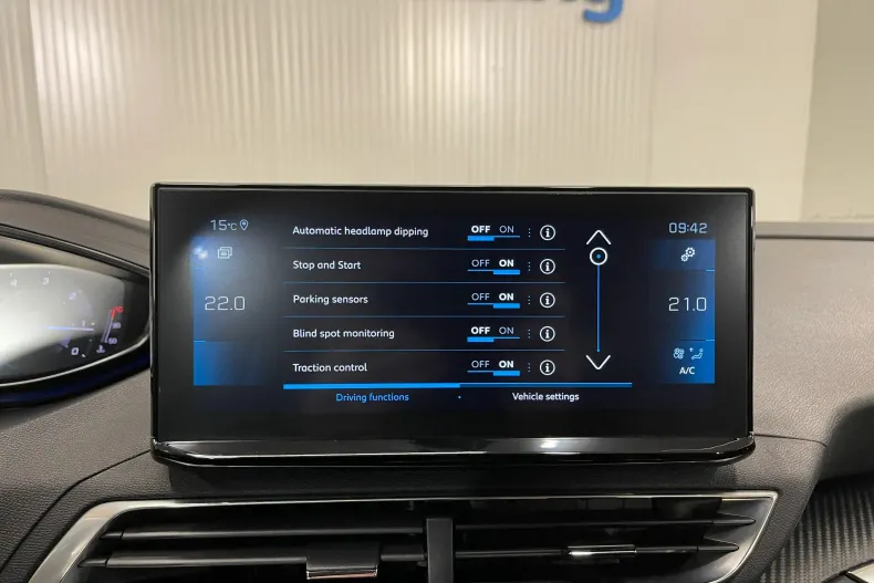 Peugeot 5008 din 2021 cu 142.622 km - oferta PEU126344 - foto 17