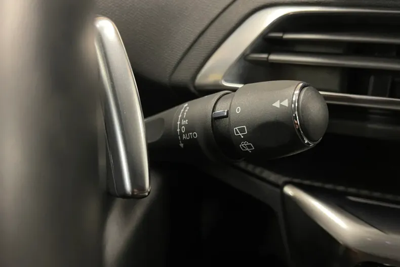 Peugeot 5008 din 2021 cu 142.622 km - oferta PEU126344 - foto 29