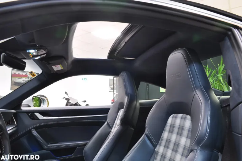Porsche 911 din 2022 cu 61.084 km - oferta POR126352 - foto 17