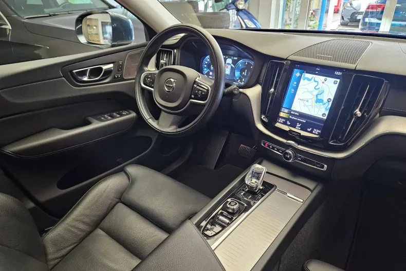 Volvo XC60 din 2021 cu 82.000 km - oferta VOL126354 - foto 20