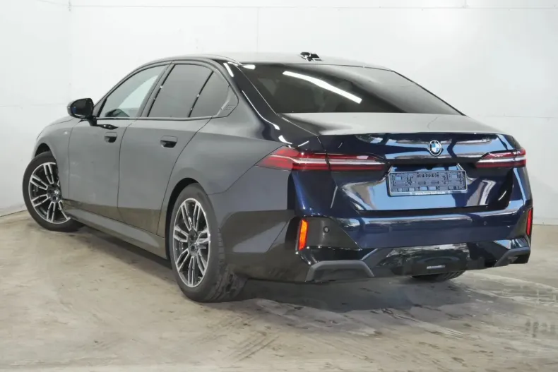 BMW Seria 5 din 2024 cu 28.300 km - oferta BMW126364 - foto 3