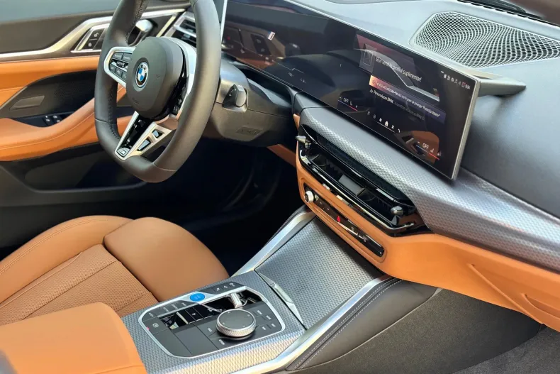 BMW i4 din 2025 cu 12.000 km - oferta BMW126385 - foto 12