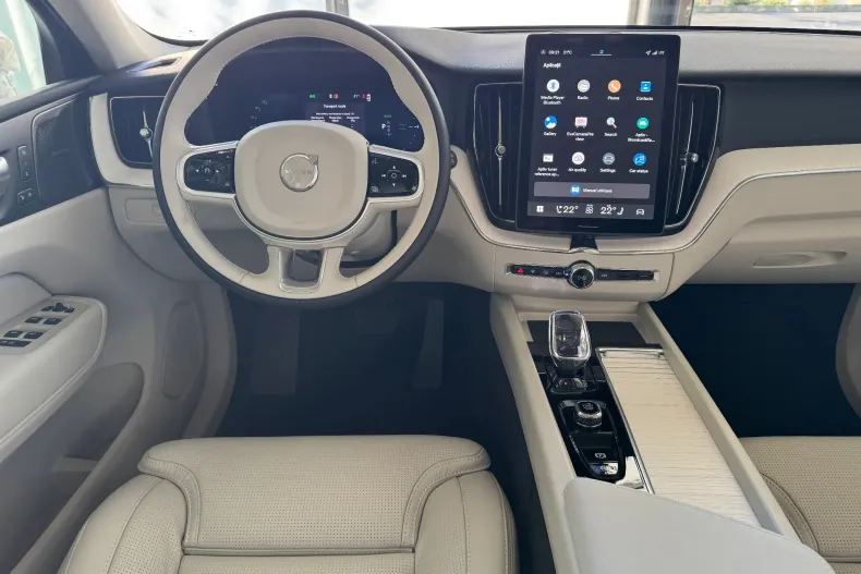 Volvo XC60 din 2025 cu 9 km - oferta VOL126394 - foto 11