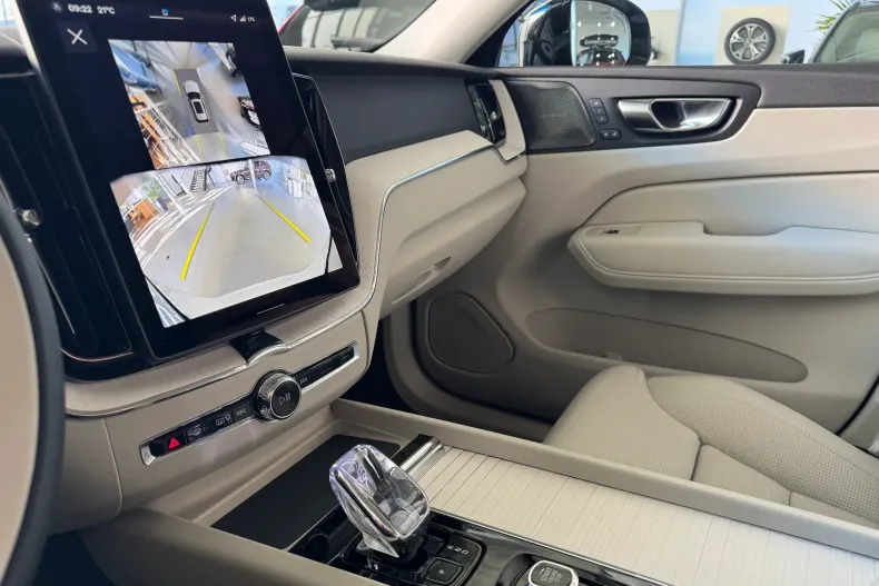 Volvo XC60 din 2025 cu 9 km - oferta VOL126394 - foto 15