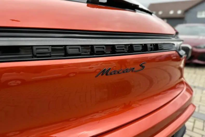 Porsche Macan din 2023 cu 20.435 km - oferta POR126398 - foto 15