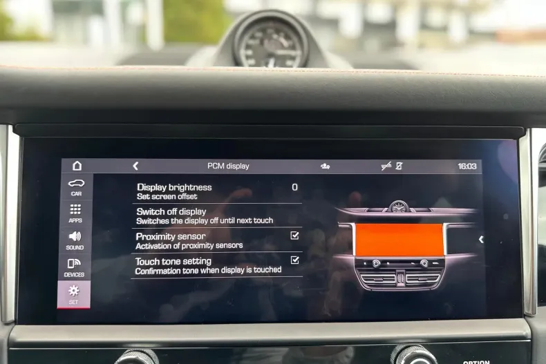 Porsche Macan din 2023 cu 20.435 km - oferta POR126398 - foto 36