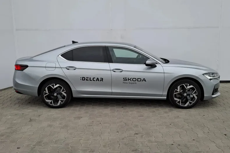 Skoda Superb din 2025 cu 5.000 km - oferta SKO126402 - foto 2