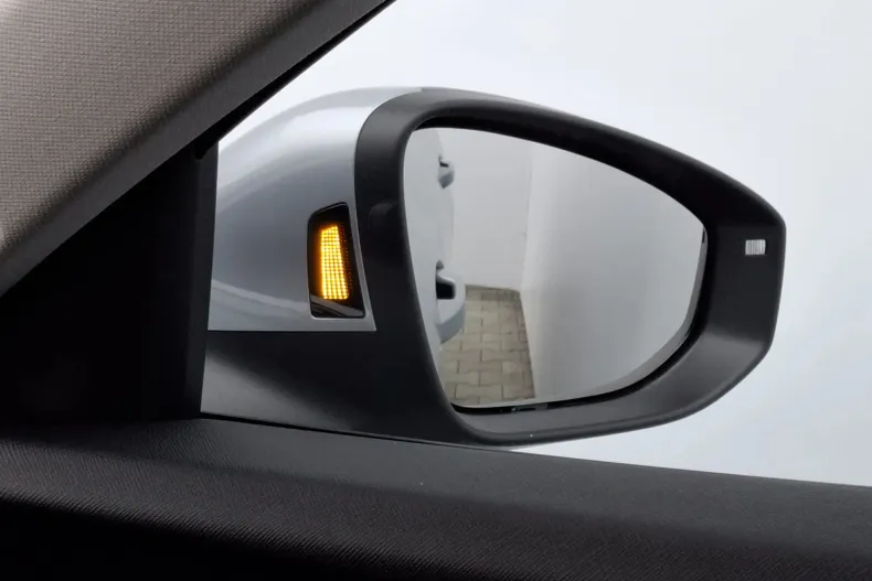 Skoda Superb din 2025 cu 5.000 km - oferta SKO126402 - foto 19