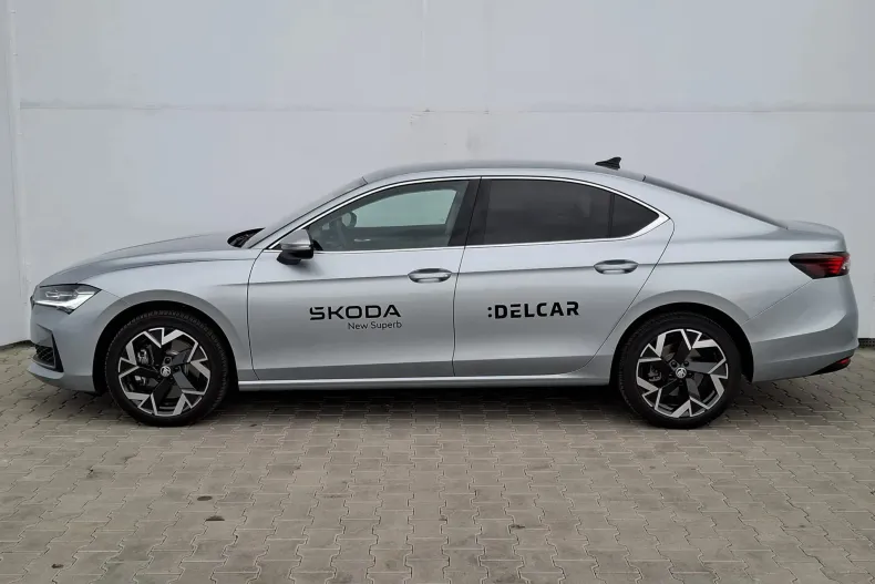 Skoda Superb din 2025 cu 5.000 km - oferta SKO126402 - foto 39