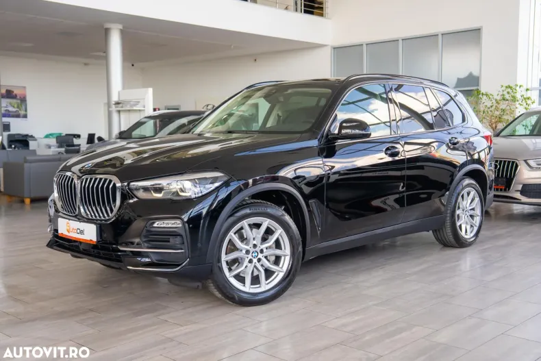 BMW X5 din 2019 cu 152.793 km - oferta BMW126452 - foto 3